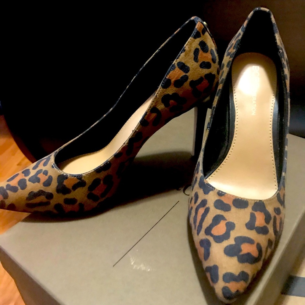 Suede BCBG Heidi stiletto pumps